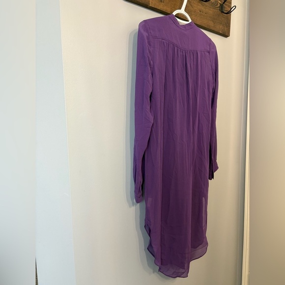 Aritzia Babaton Silk George Purple Sheer Button-Up dress size XS - Picture 8 of 8